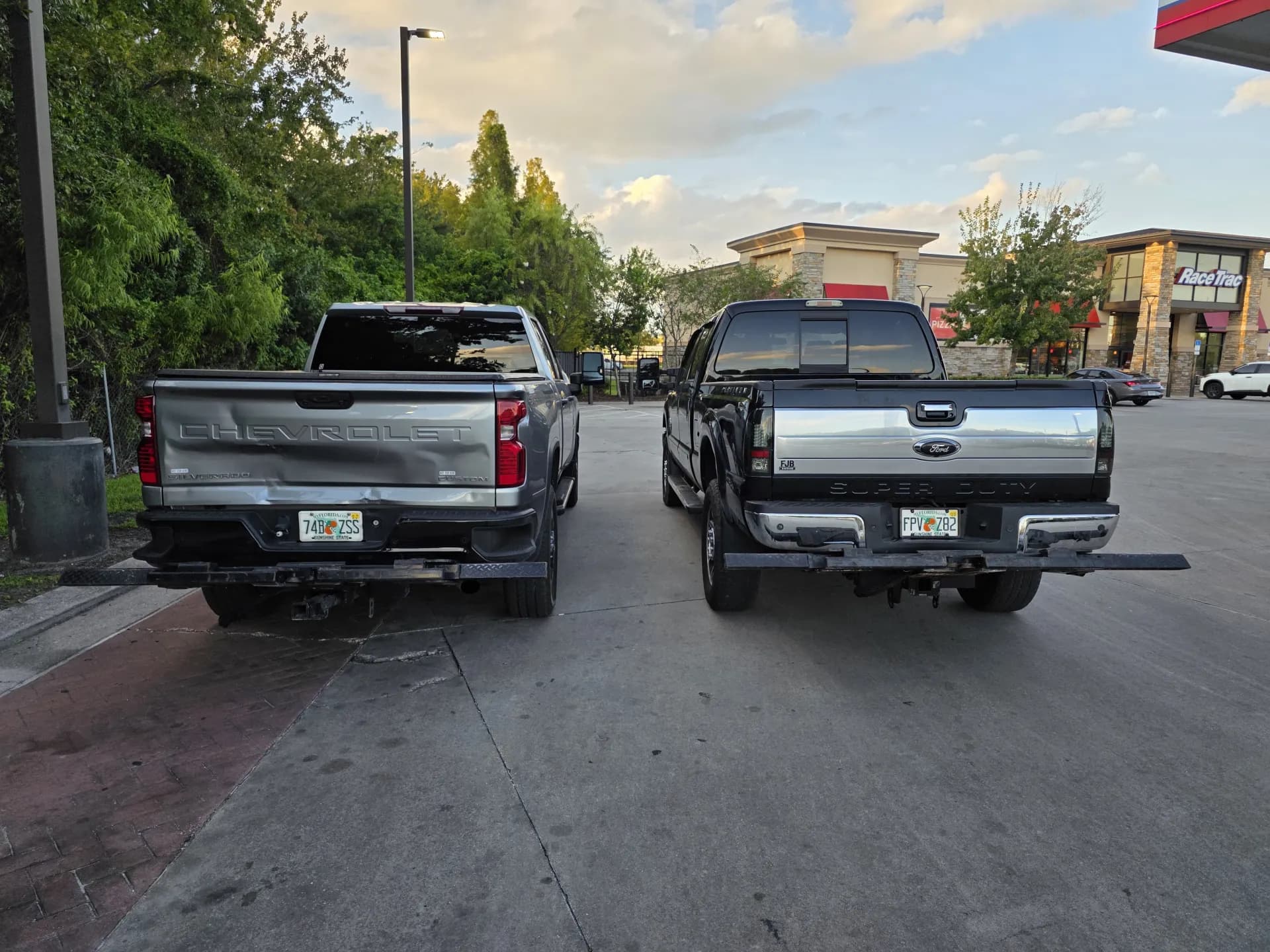 Junk car towing service